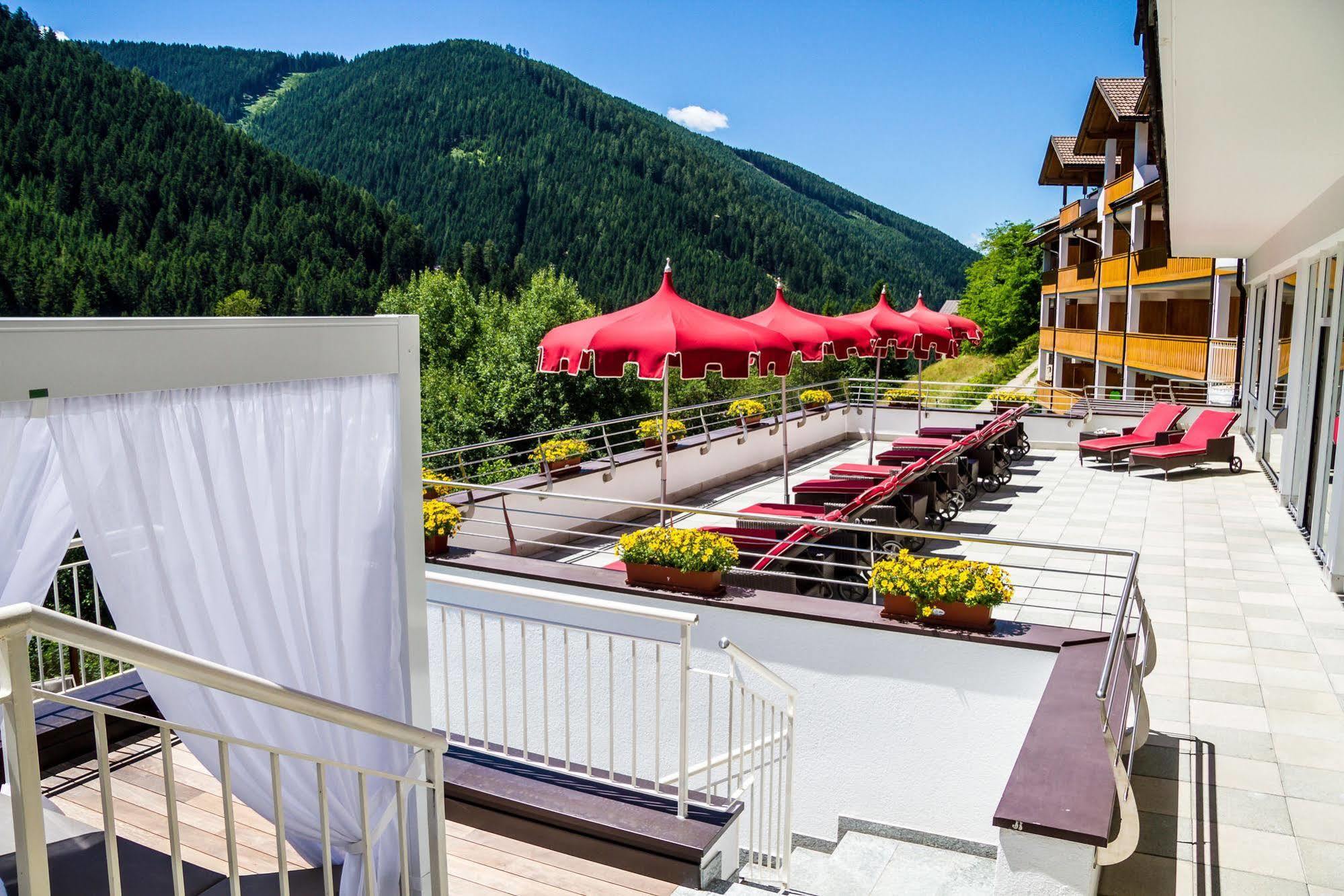 Engel Gourmet&Spa Nova Levante Exteriör bild